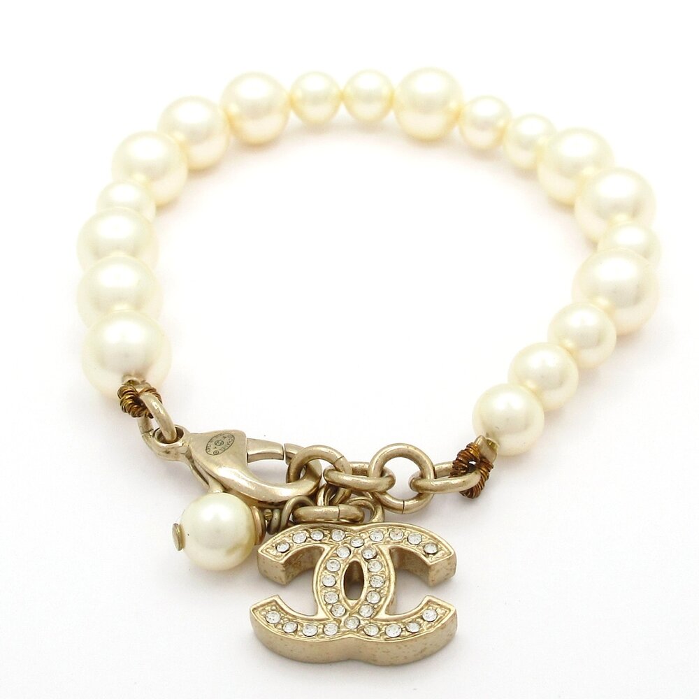 Chanel Coco Bracelet Cream Gold Faux Pearl Hardware